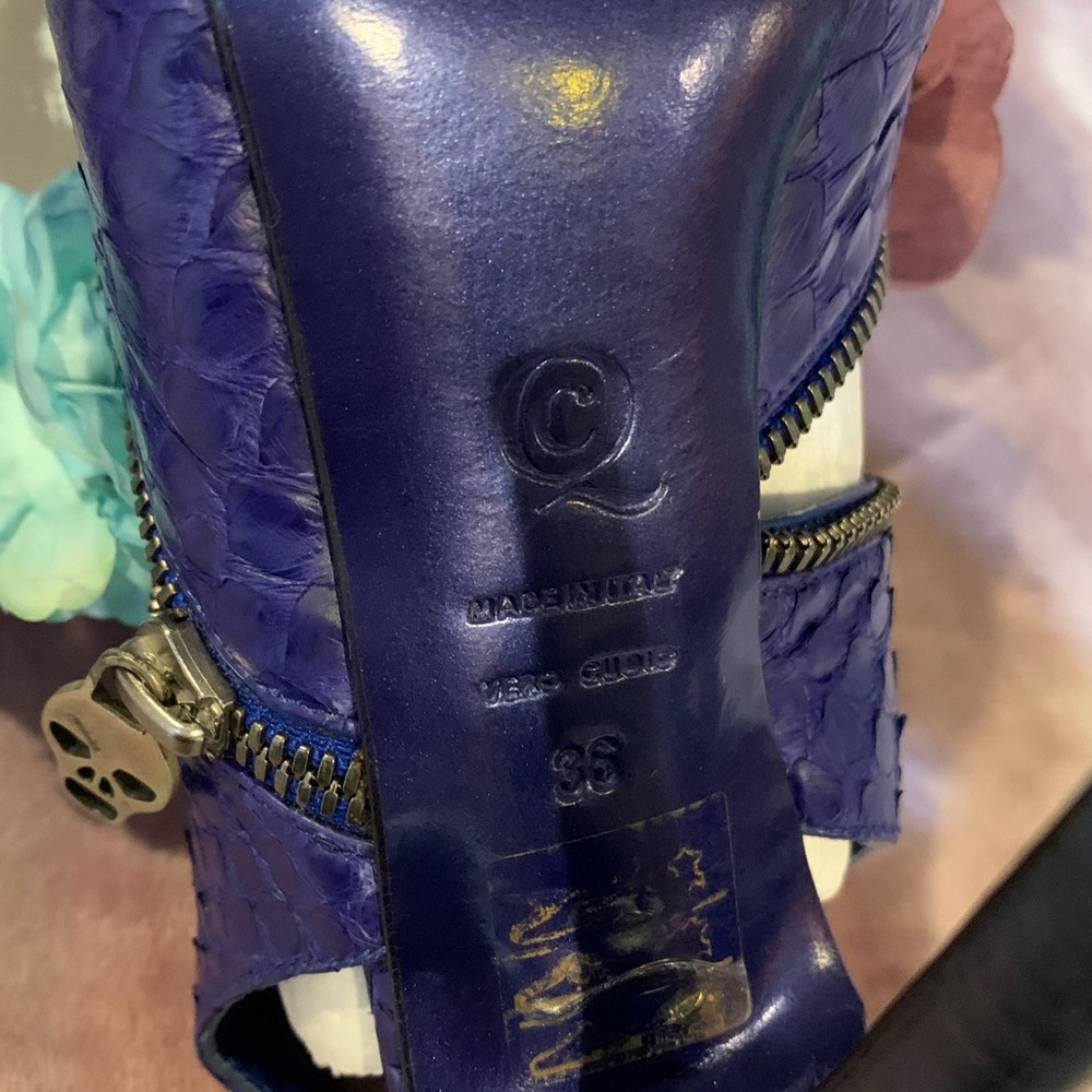 Euc!!Alexander Mcqueen Python Print Sandals. - image 8